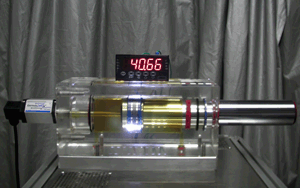 德敏哲17系列磁悬浮位移传感器在水晶液压缸的安装